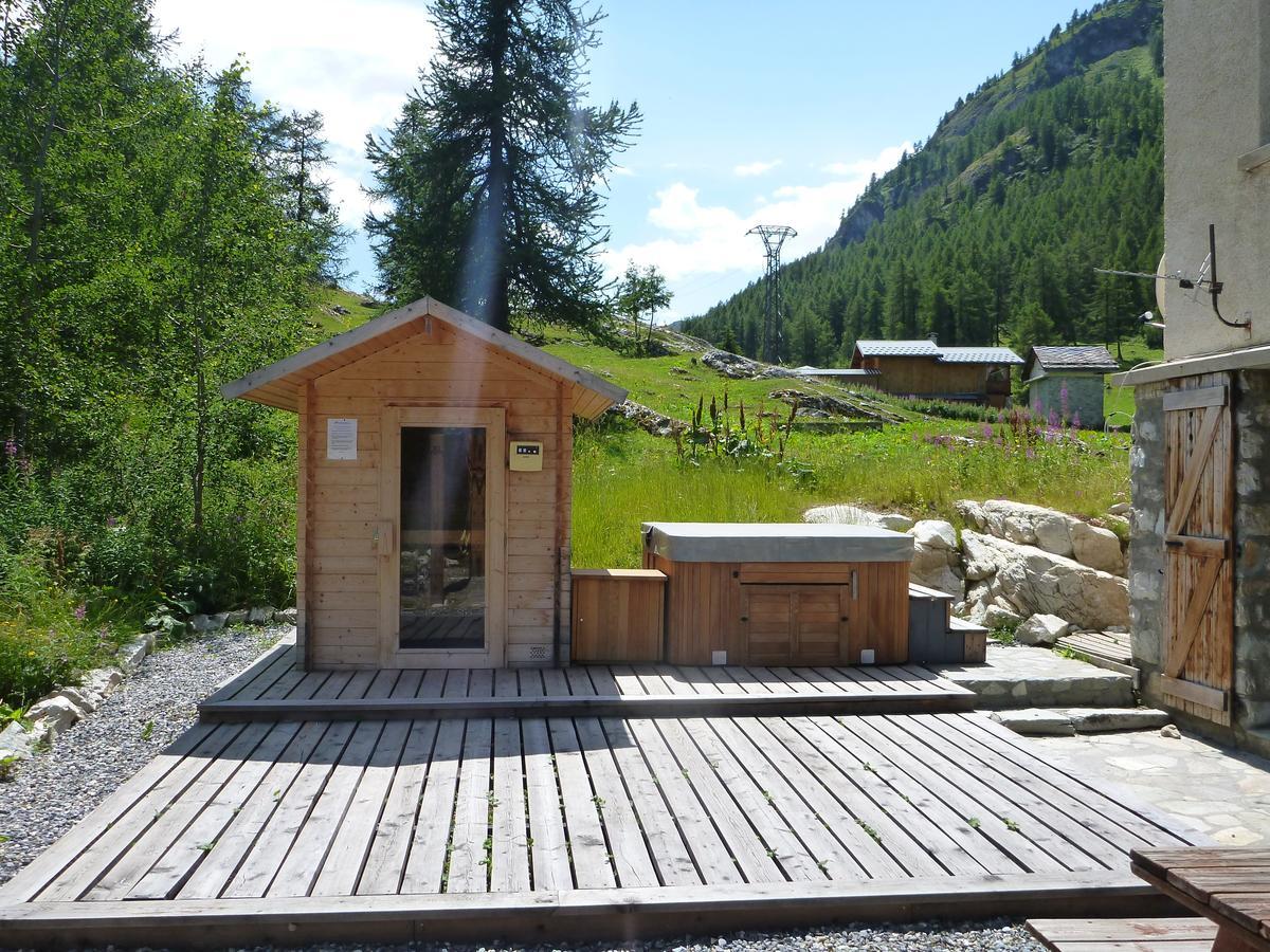 Chalet Les Melezes Bed & Breakfast Tignes Exterior foto